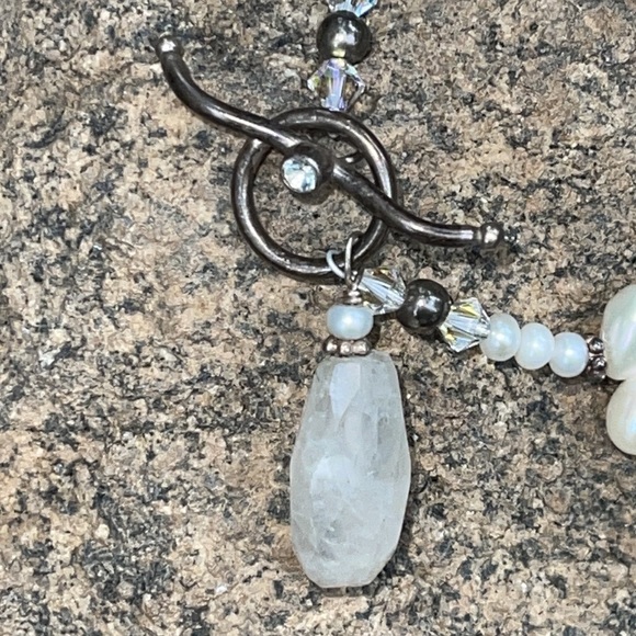 Sundance White Pearl Bracelet - Picture 3 of 3